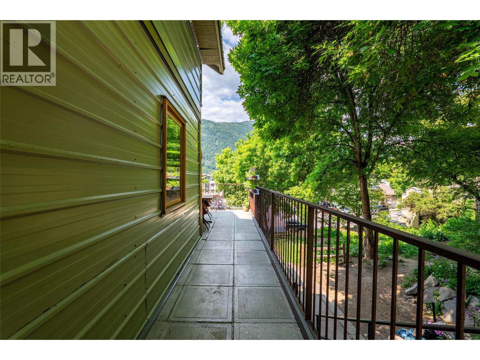 512 Hendryx Street, Nelson, British Columbia  V1L 2A8 - Photo 28 - 10376940