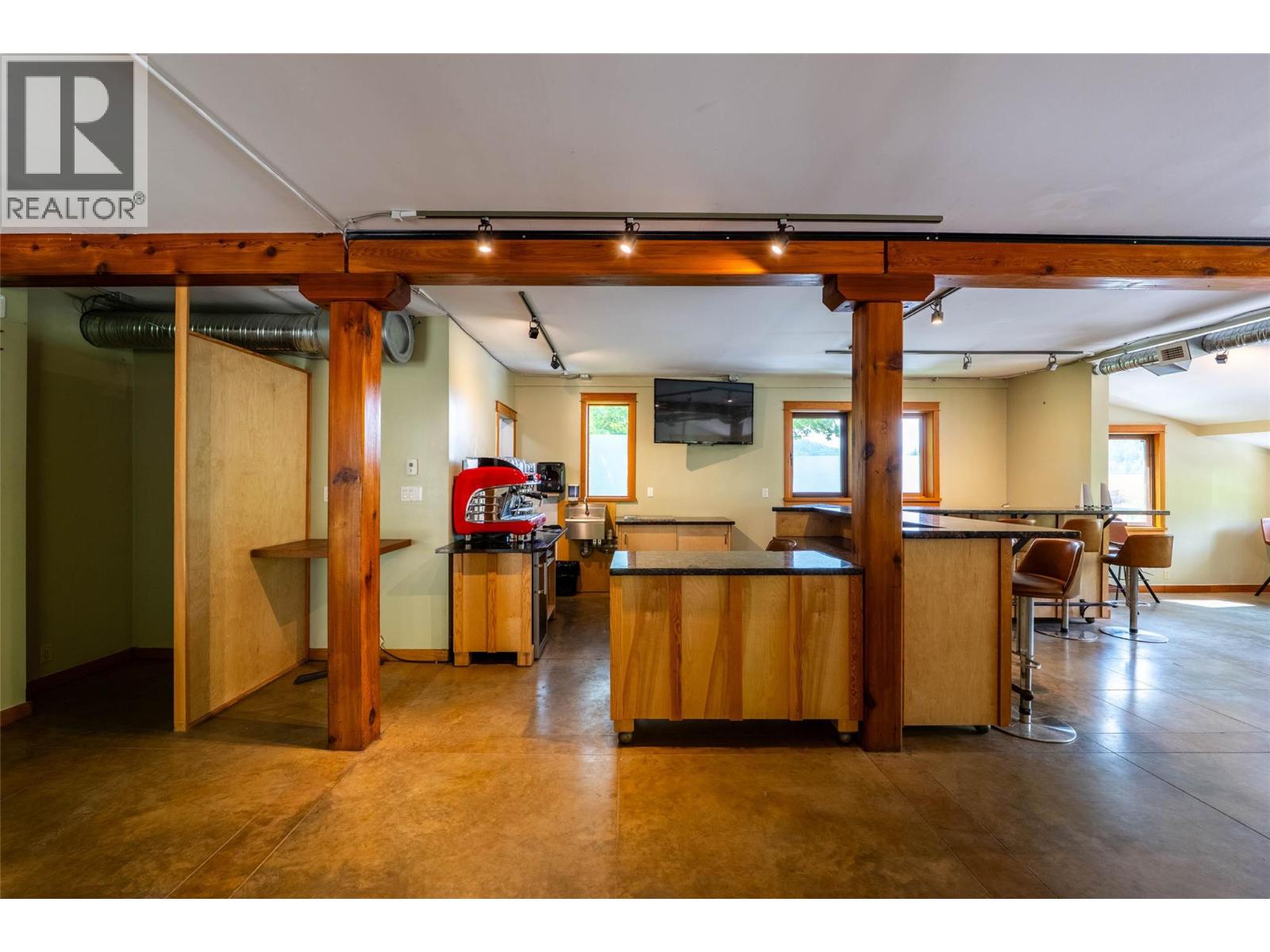 512 Hendryx Street, Nelson, British Columbia  V1L 2A8 - Photo 4 - 10376940