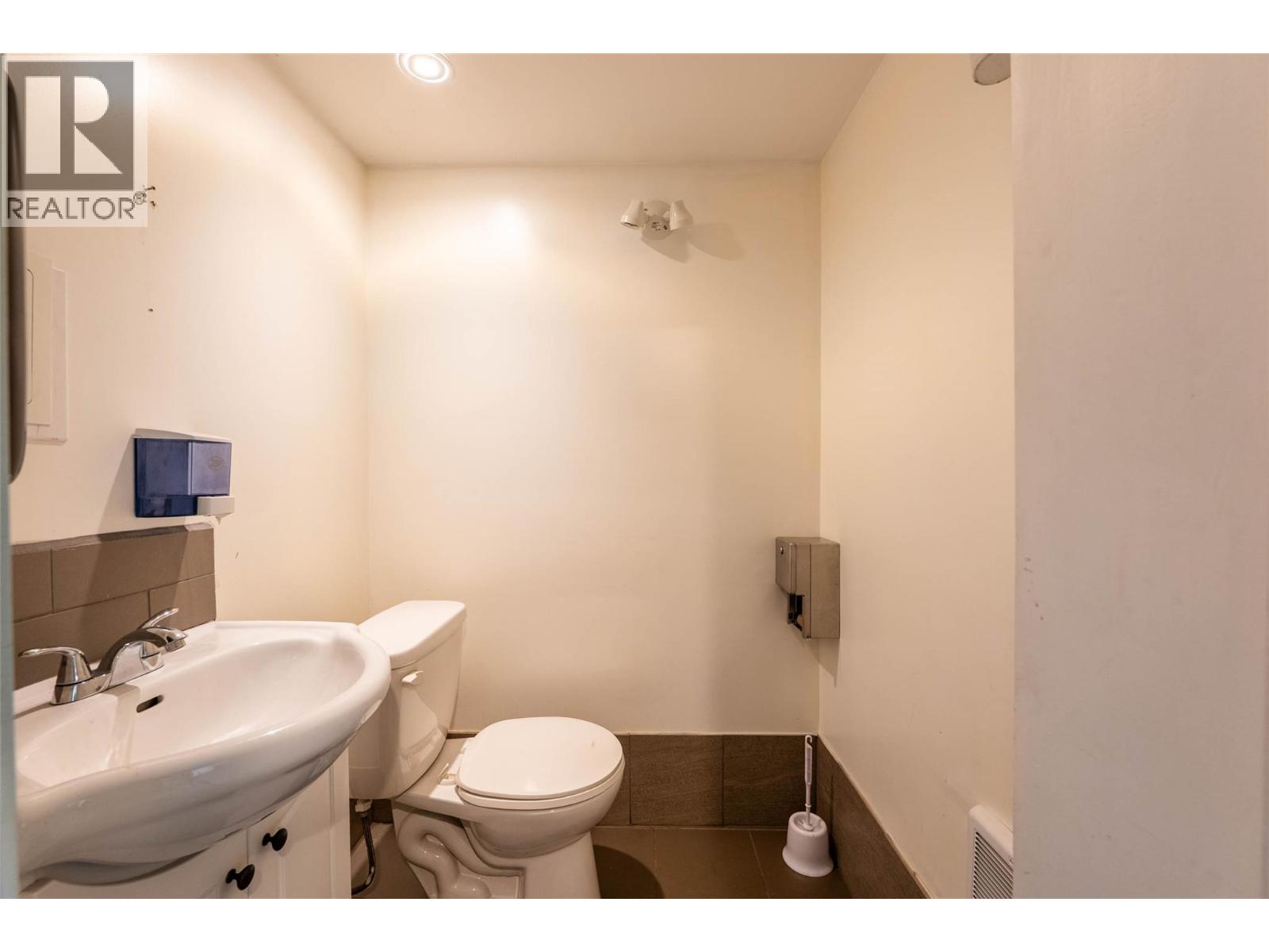 512 Hendryx Street, Nelson, British Columbia  V1L 2A8 - Photo 51 - 10376940