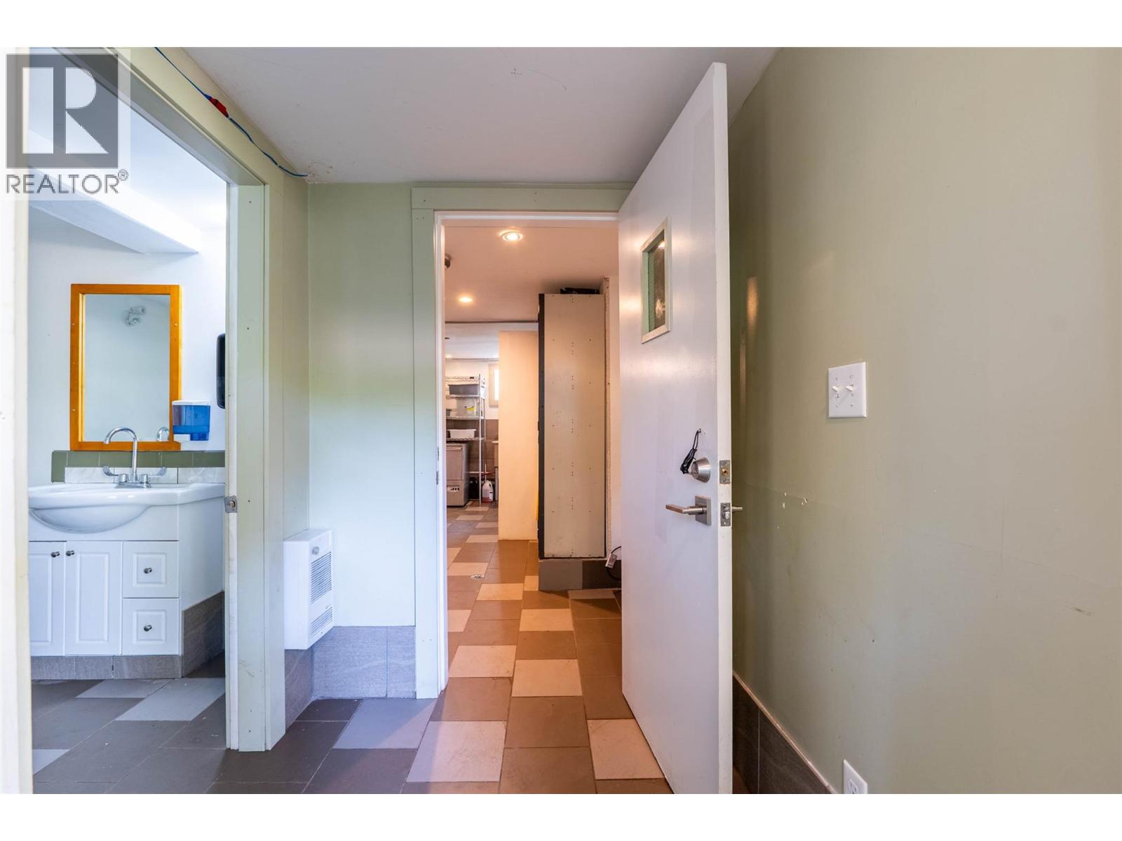 512 Hendryx Street, Nelson, British Columbia  V1L 2A8 - Photo 56 - 10376940