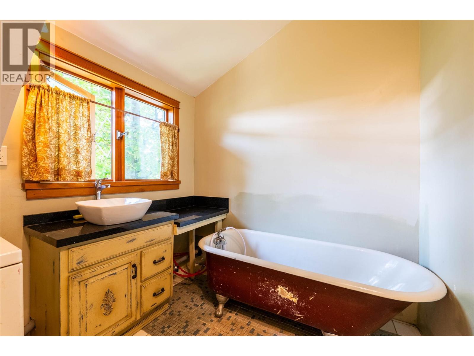 512 Hendryx Street, Nelson, British Columbia  V1L 2A8 - Photo 75 - 10376940