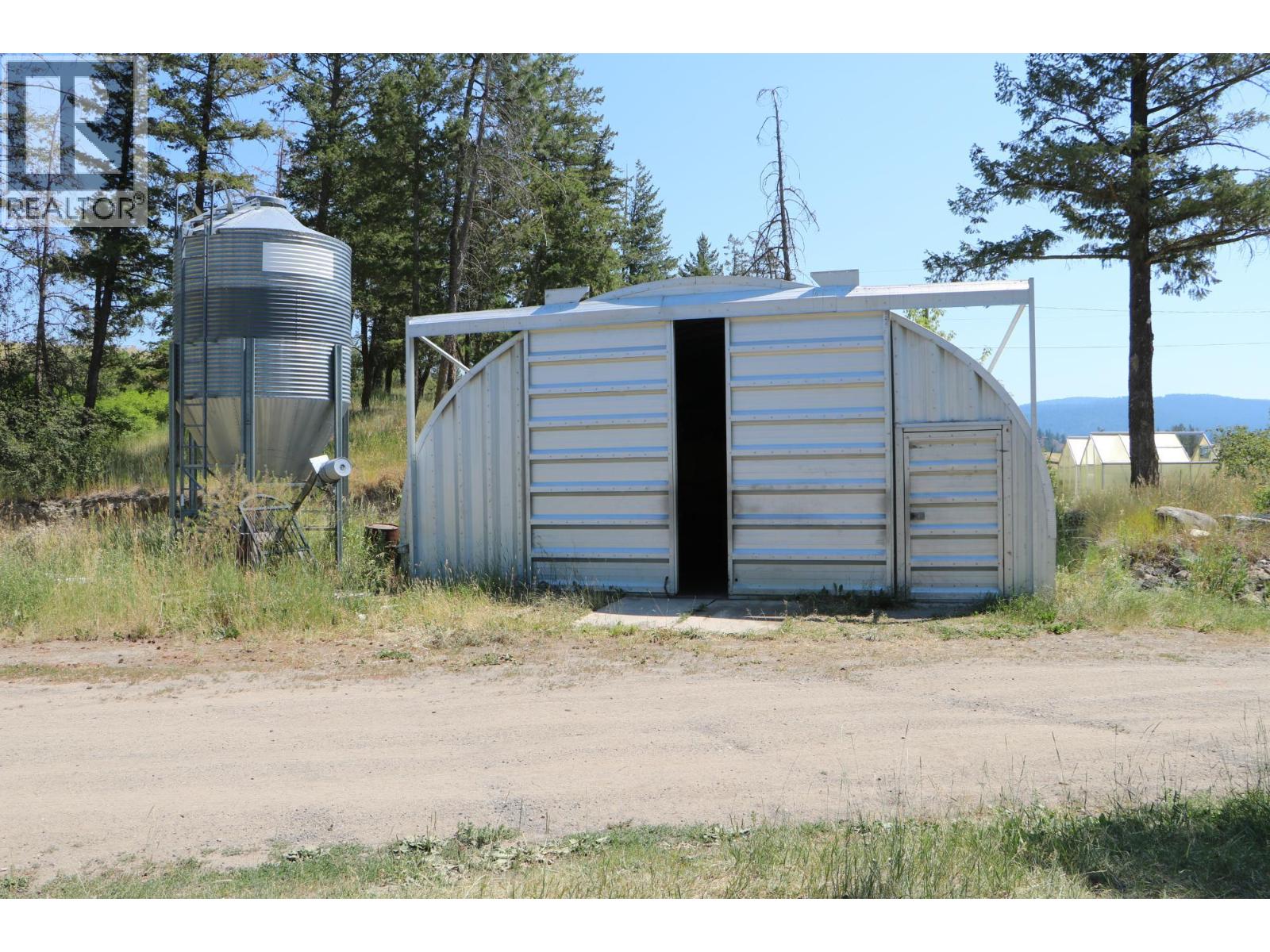 2448 Barnhartvale Road, Kamloops, British Columbia  V2C 6Y1 - Photo 37 - 10376904