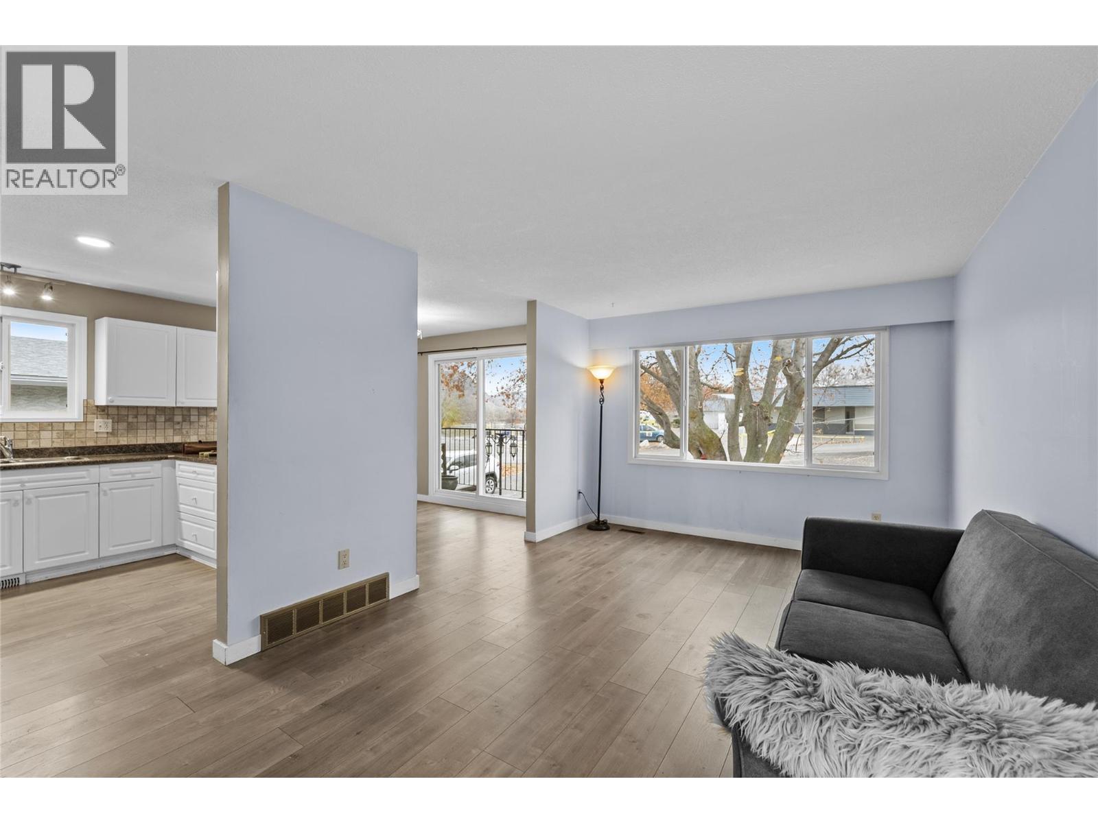 740 Walkem Road, Kamloops, British Columbia  V2B 7M6 - Photo 13 - 10376742