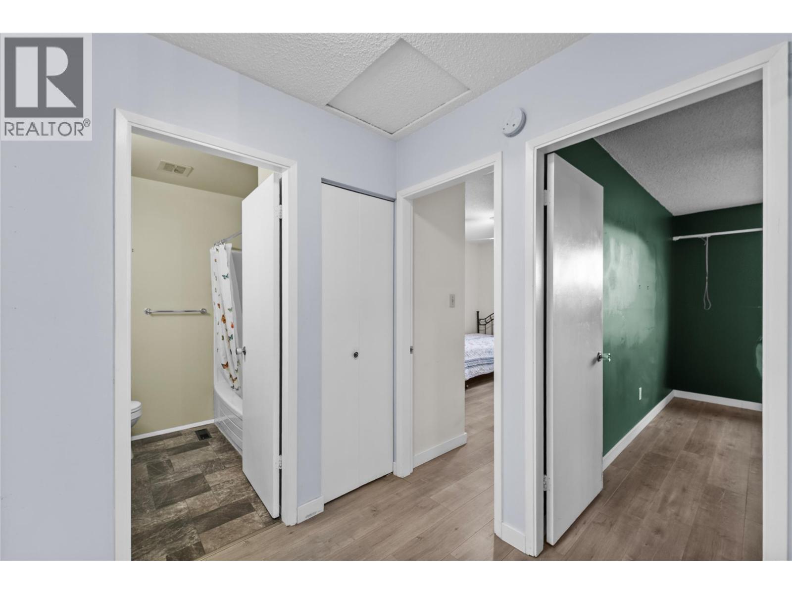 740 Walkem Road, Kamloops, British Columbia  V2B 7M6 - Photo 9 - 10376742