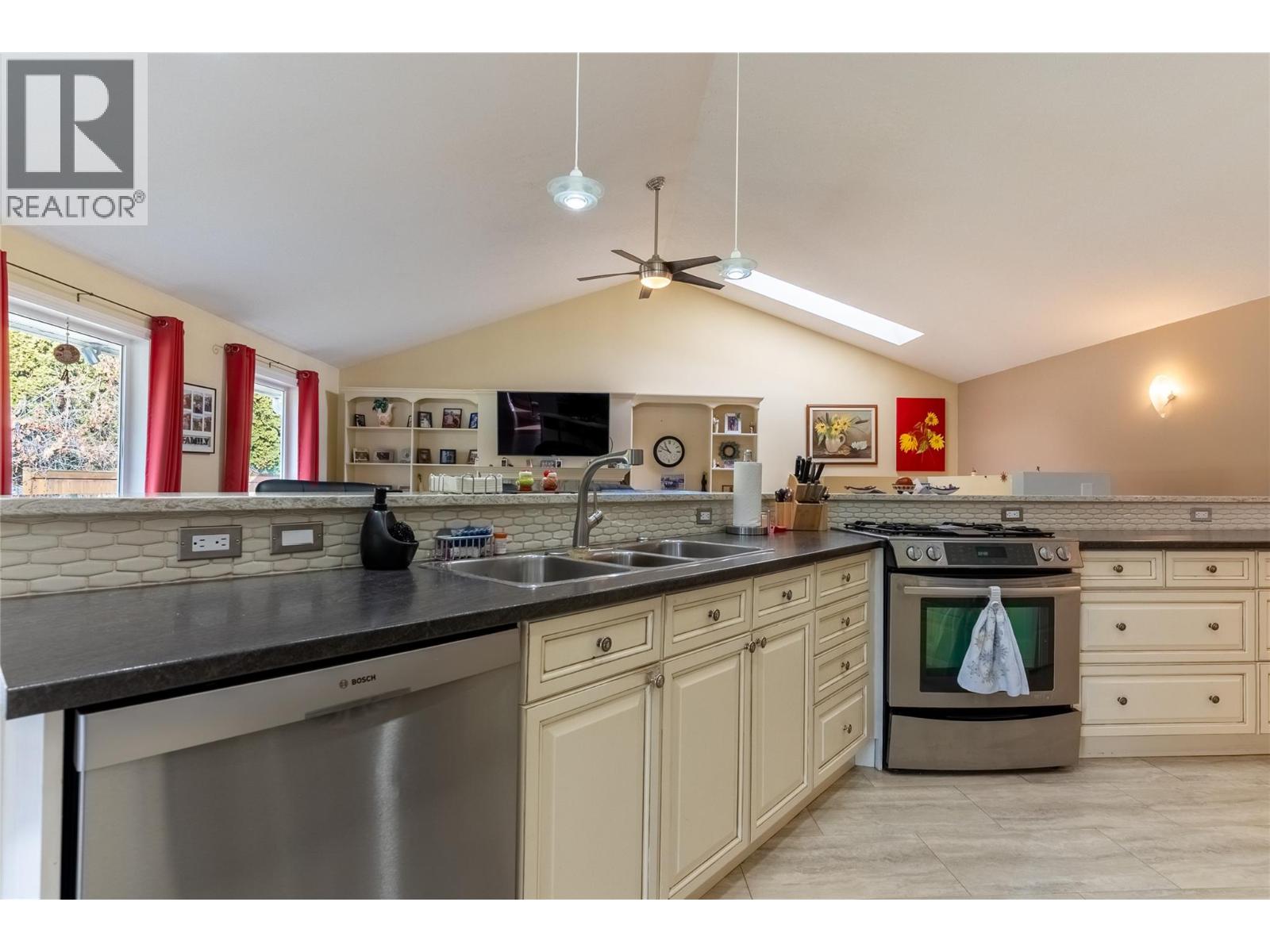 1435 Pine Avenue, Ashcroft, British Columbia  V0K 1A0 - Photo 13 - 10376923