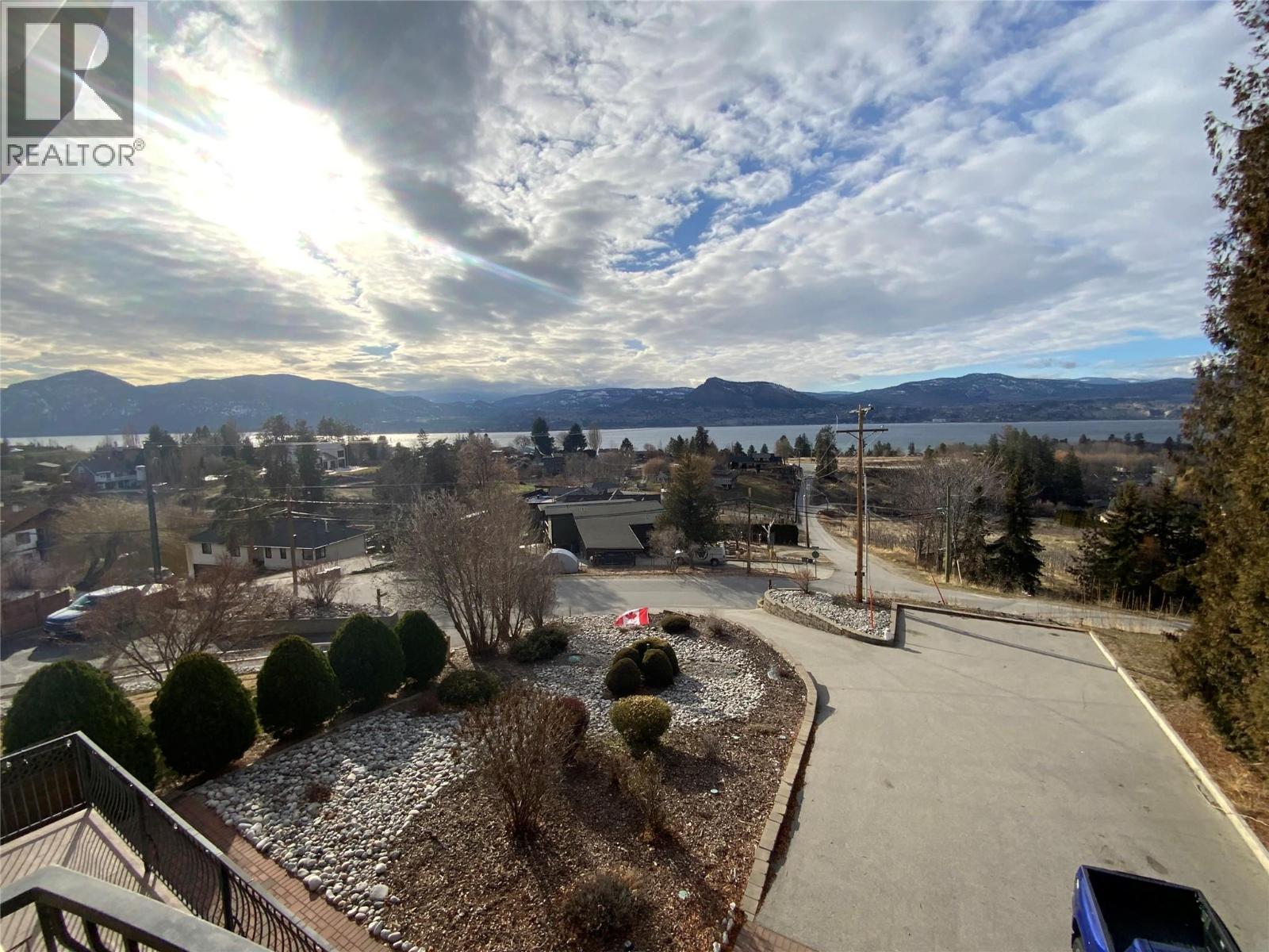 3210 Bartlett Road, Naramata, British Columbia  V0H 1N1 - Photo 2 - 10376875