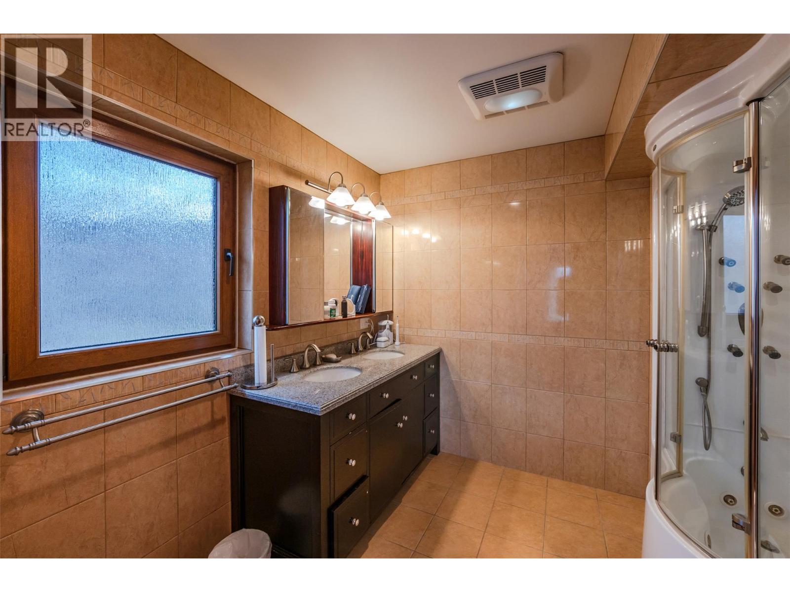 3210 Bartlett Road, Naramata, British Columbia  V0H 1N1 - Photo 6 - 10376875