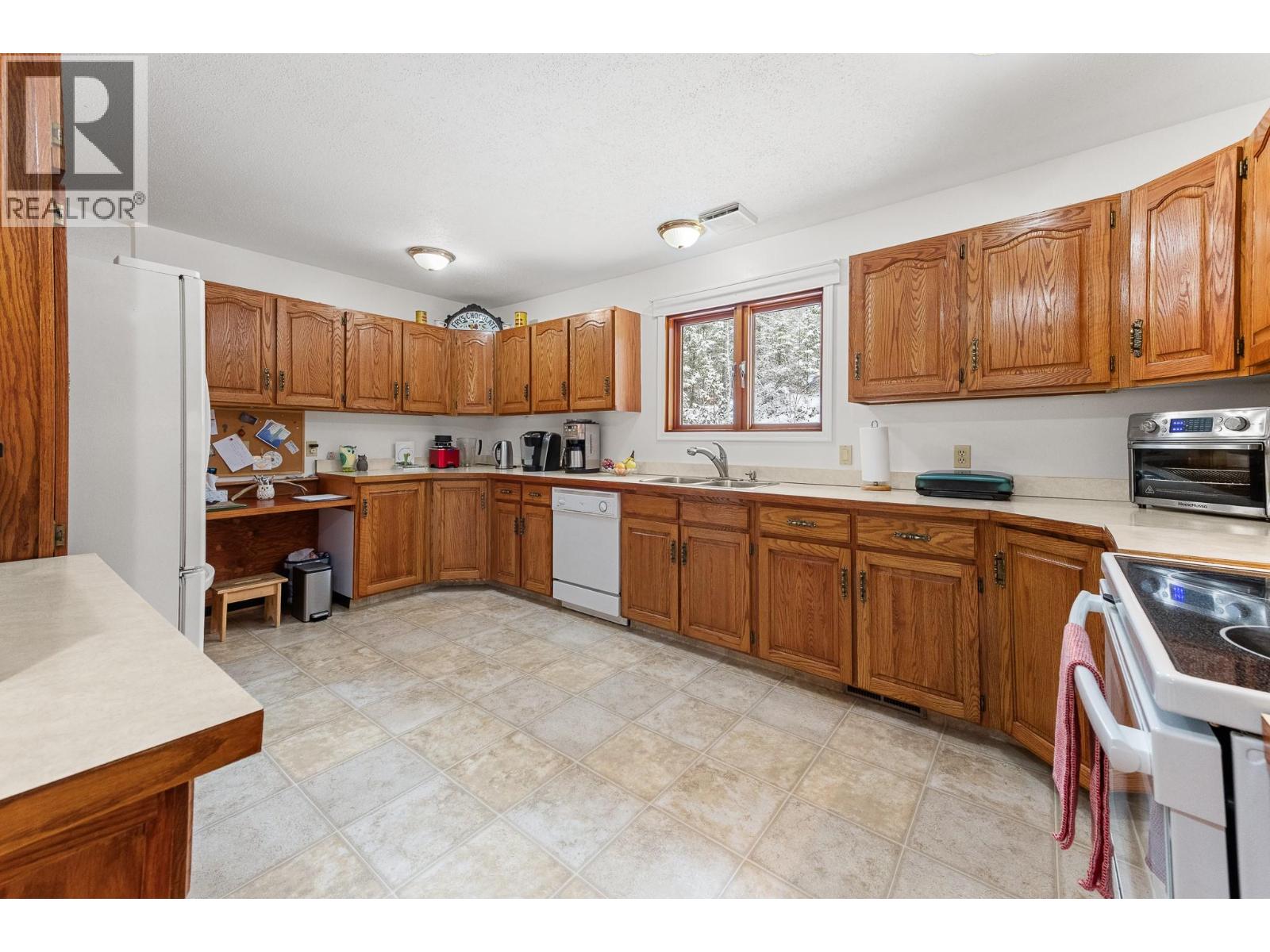 5110 Vance Road, Creston, British Columbia  V0B 1C1 - Photo 17 - 10376448