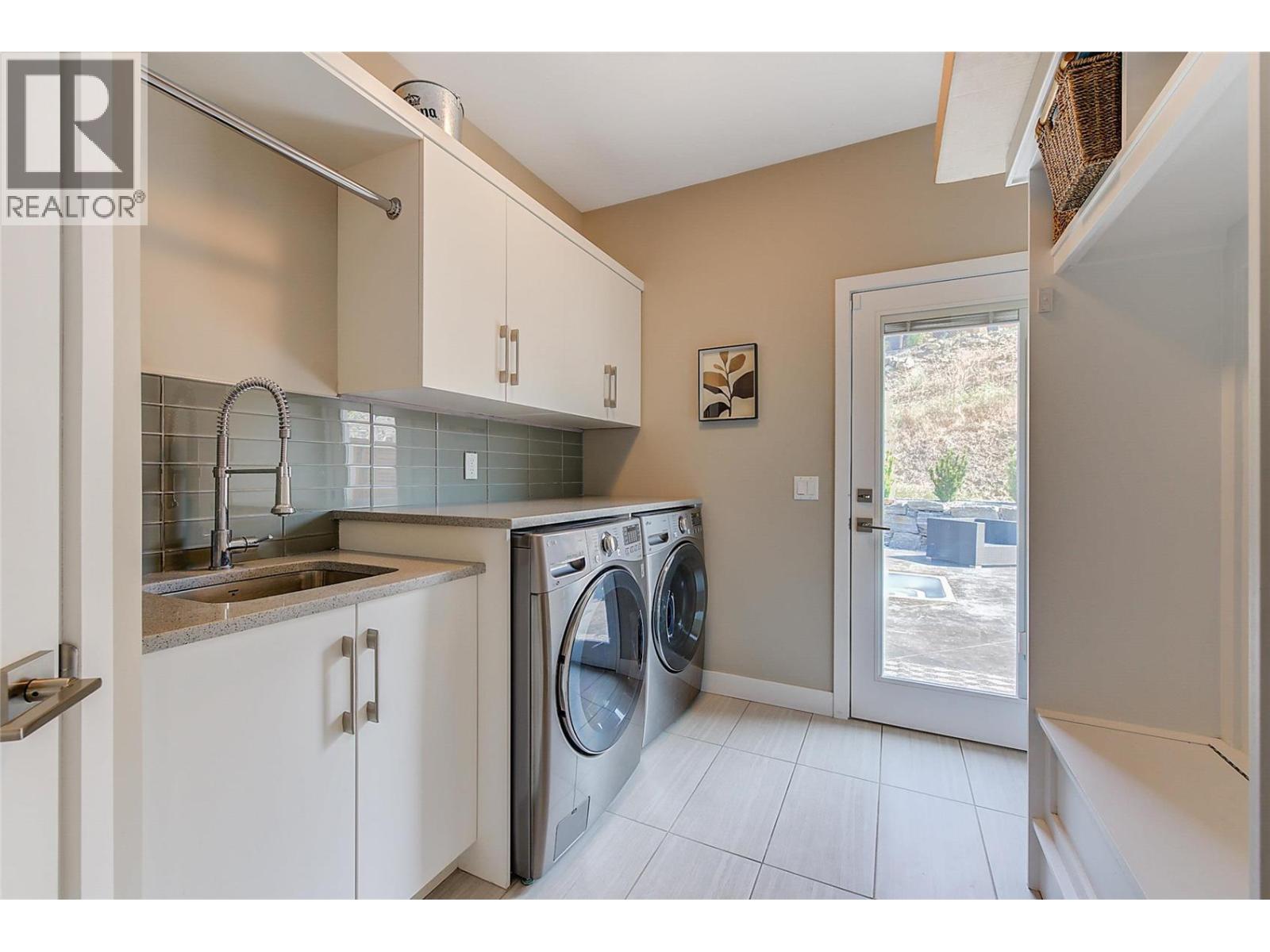 3284 Vineyard View Drive, West Kelowna, British Columbia  V4T 3B4 - Photo 17 - 10376779