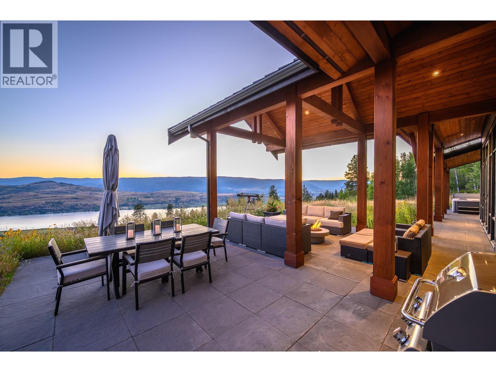 7212 Mountridge Place, Vernon, British Columbia  V1B 3S8 - Photo 13 - 10376775