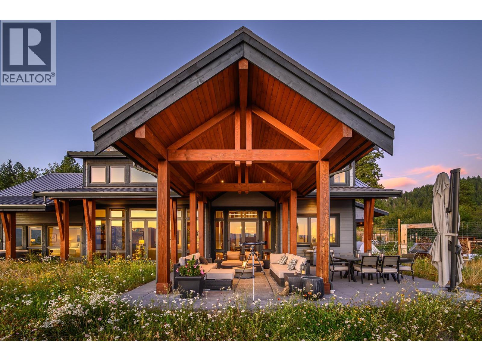 7212 Mountridge Place, Vernon, British Columbia  V1B 3S8 - Photo 14 - 10376775