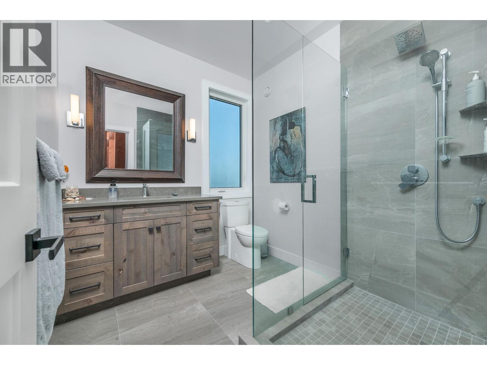 7212 Mountridge Place, Vernon, British Columbia  V1B 3S8 - Photo 40 - 10376775