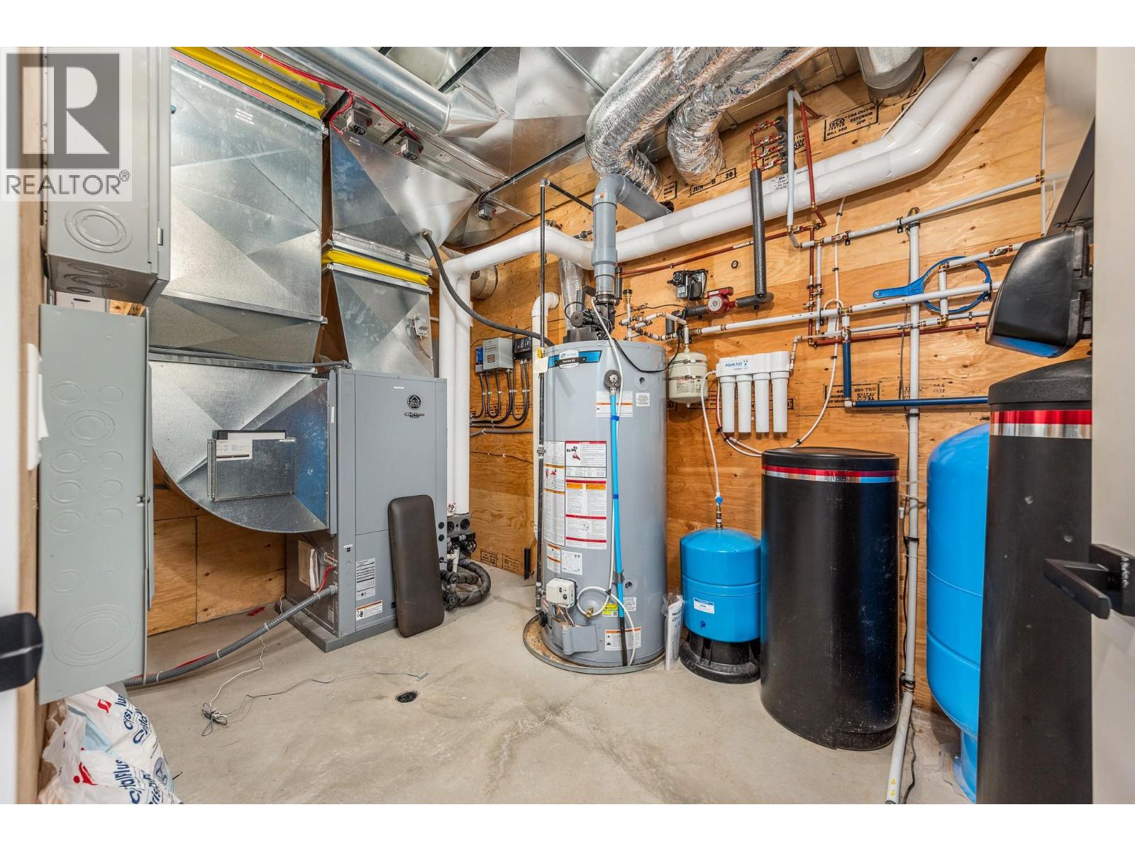 7212 Mountridge Place, Vernon, British Columbia  V1B 3S8 - Photo 45 - 10376775