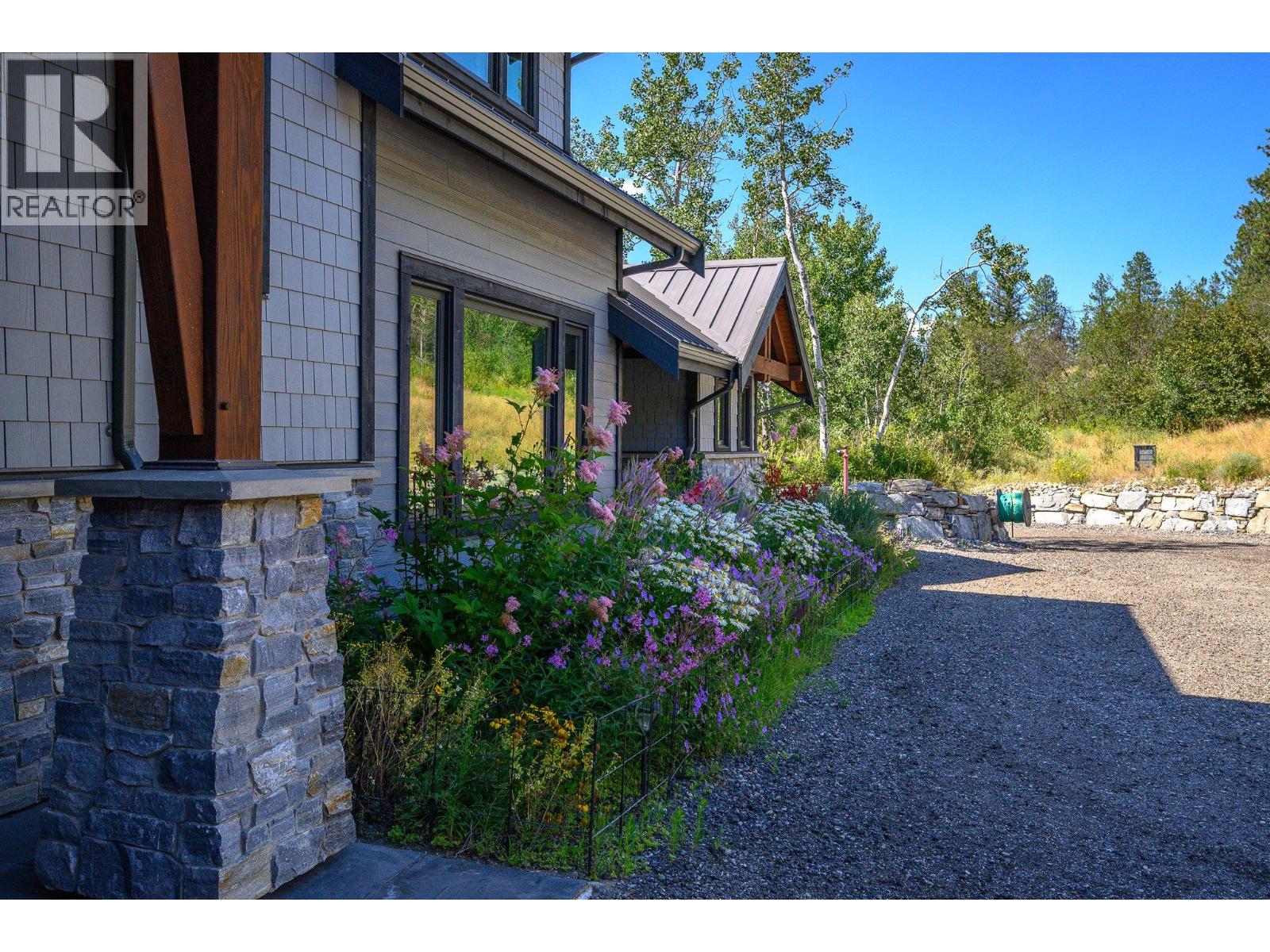 7212 Mountridge Place, Vernon, British Columbia  V1B 3S8 - Photo 48 - 10376775