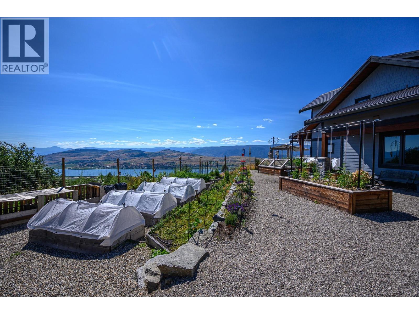 7212 Mountridge Place, Vernon, British Columbia  V1B 3S8 - Photo 67 - 10376775