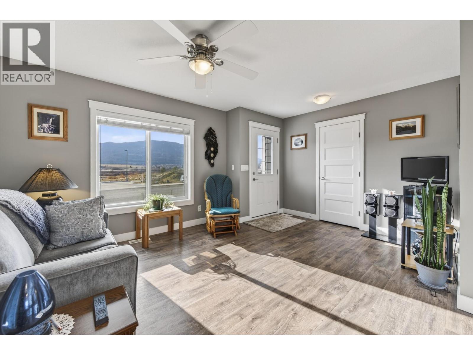 2573 Spring Bank Avenue, Merritt, British Columbia  V1K 1S1 - Photo 10 - 10376569