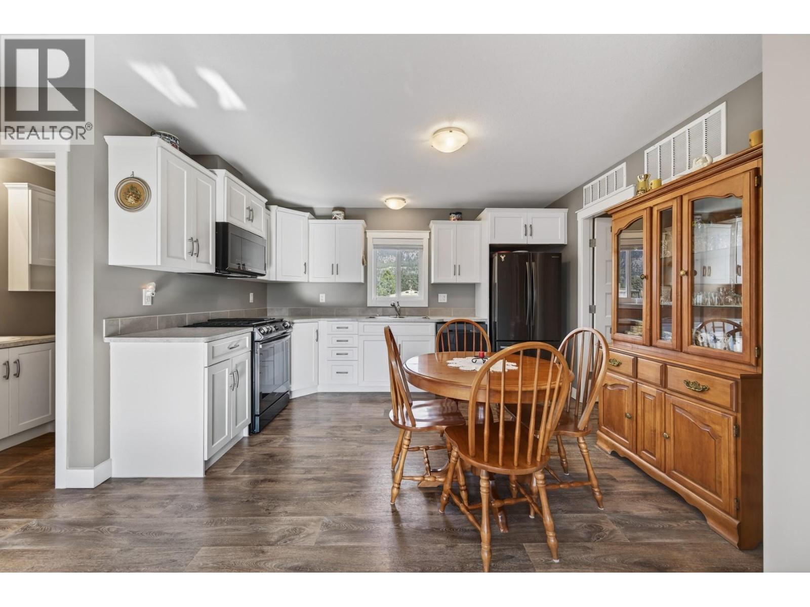 2573 Spring Bank Avenue, Merritt, British Columbia  V1K 1S1 - Photo 6 - 10376569