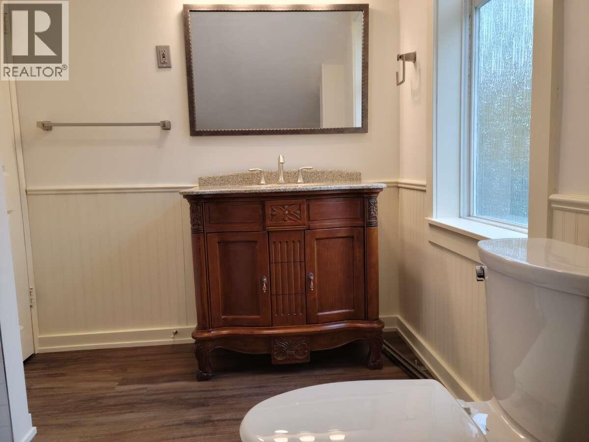 2600 37 Avenue, Vernon, British Columbia  V1T 2X4 - Photo 23 - 10376969