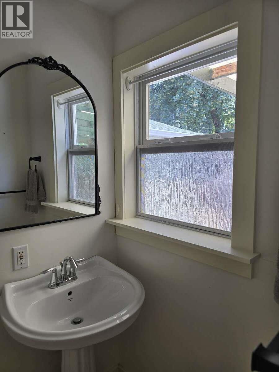 2600 37 Avenue, Vernon, British Columbia  V1T 2X4 - Photo 35 - 10376969