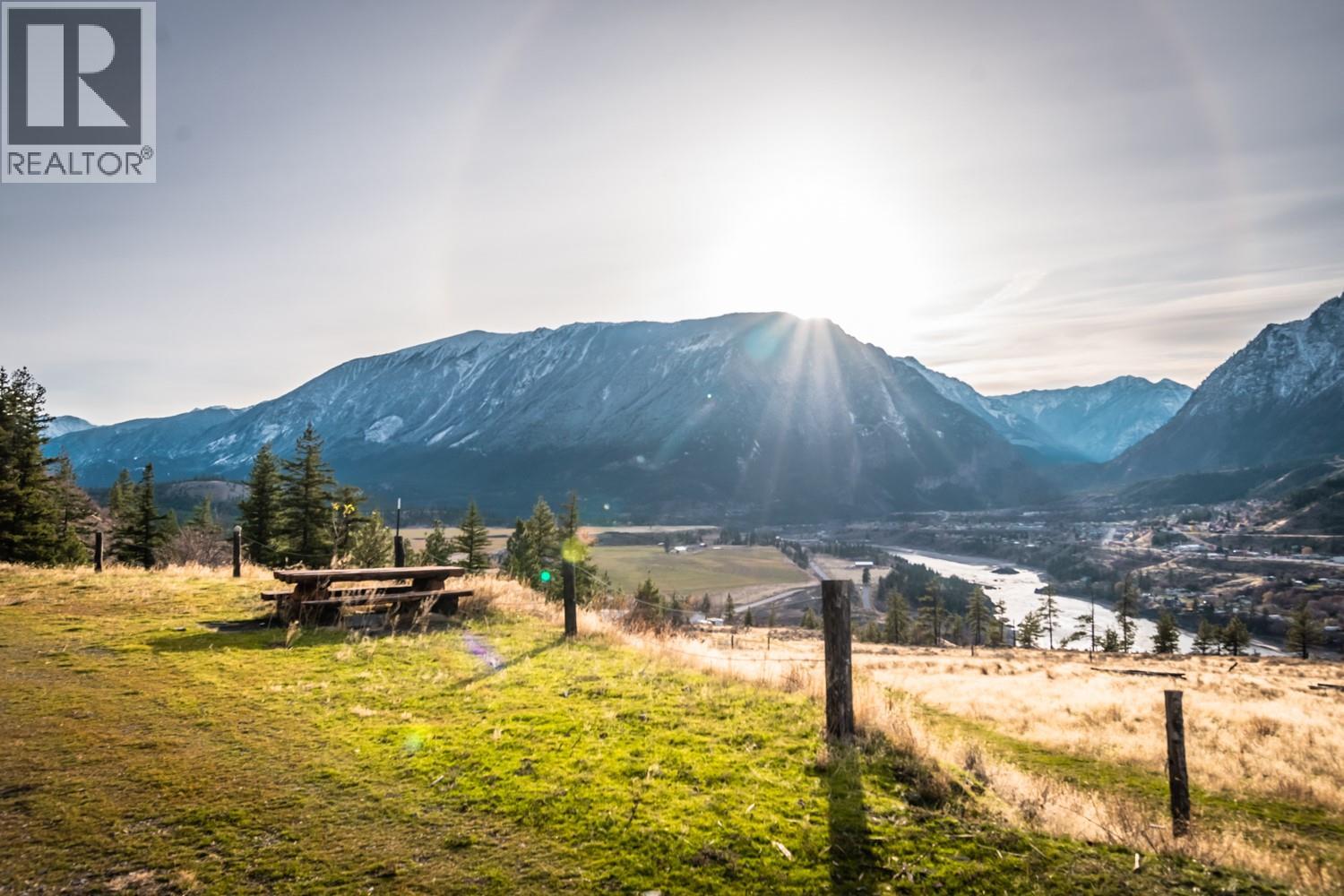 4142 99 Hwy N Road N, Lillooet, British Columbia  V0K 1V0 - Photo 11 - 10376770