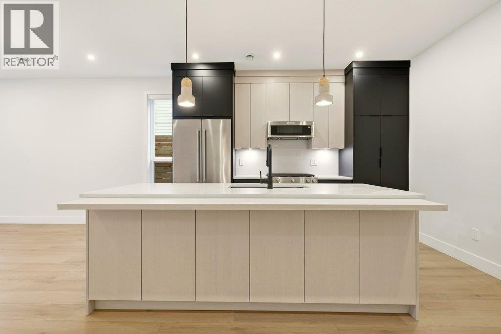 1857 Ethel Street, Kelowna, British Columbia  V1Y 2Z3 - Photo 2 - 10376874