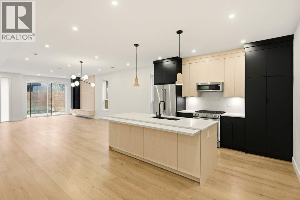 1857 Ethel Street, Kelowna, British Columbia  V1Y 2Z3 - Photo 3 - 10376874