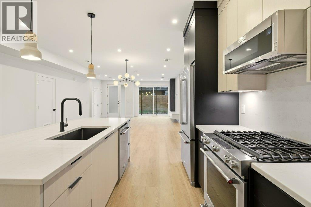 1857 Ethel Street, Kelowna, British Columbia  V1Y 2Z3 - Photo 5 - 10376874