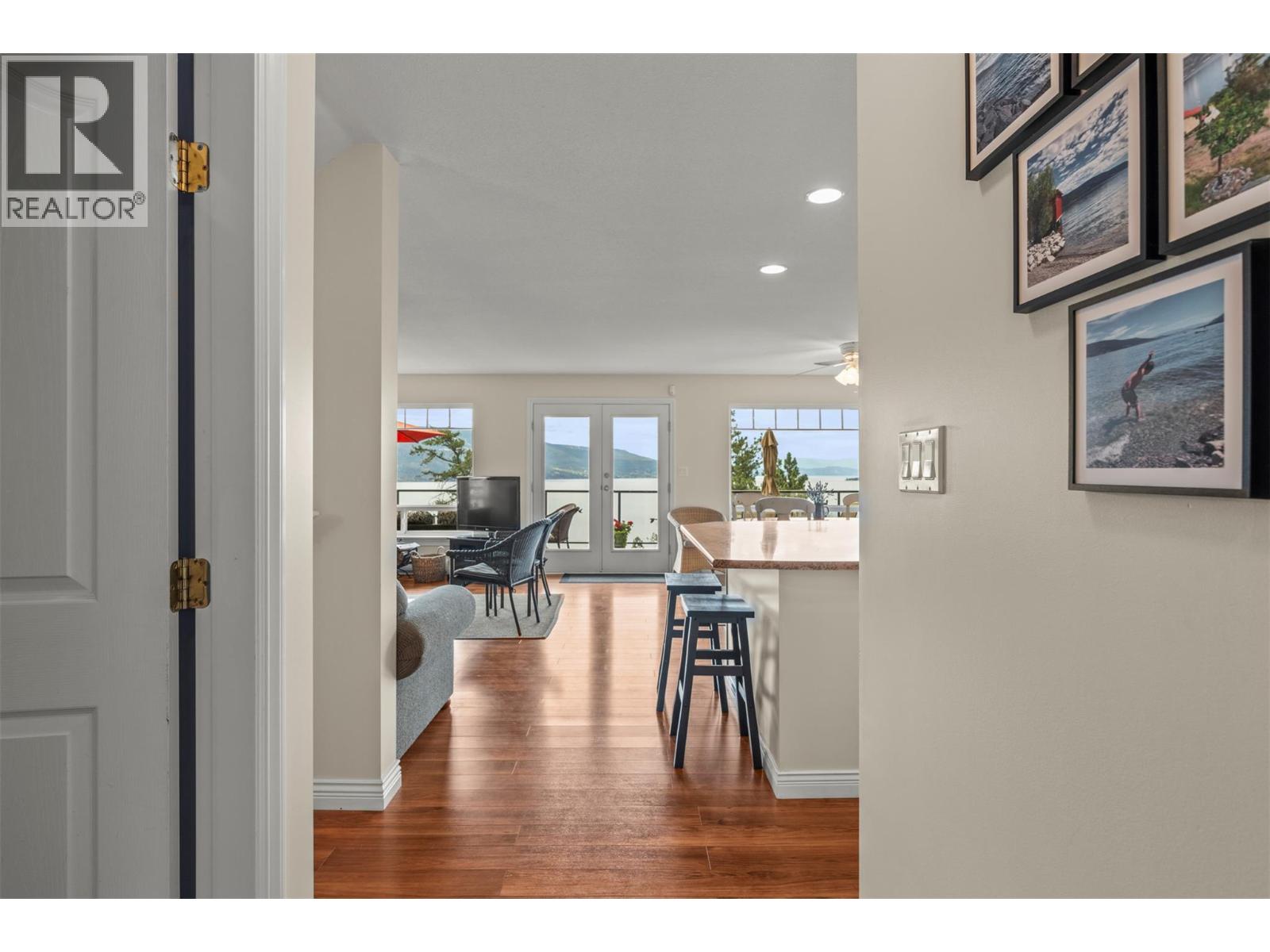 367 Killarney Way, Vernon, British Columbia  V1H 2C5 - Photo 8 - 10376984