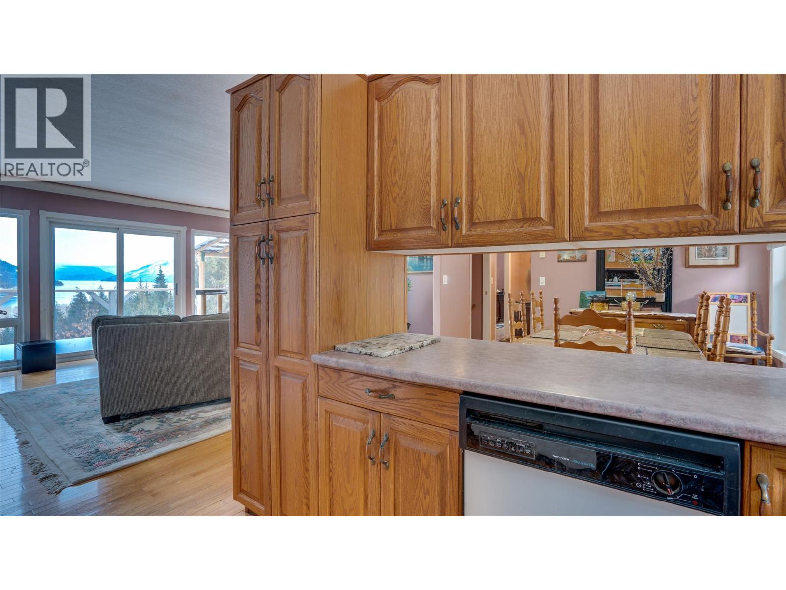 3215 Lumby Mabel Lake Road, Lumby, British Columbia  V0E 2G6 - Photo 19 - 10376987