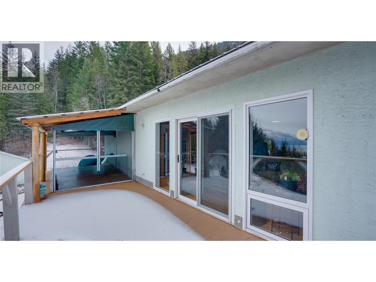 3215 Lumby Mabel Lake Road, Lumby, British Columbia  V0E 2G6 - Photo 34 - 10376987
