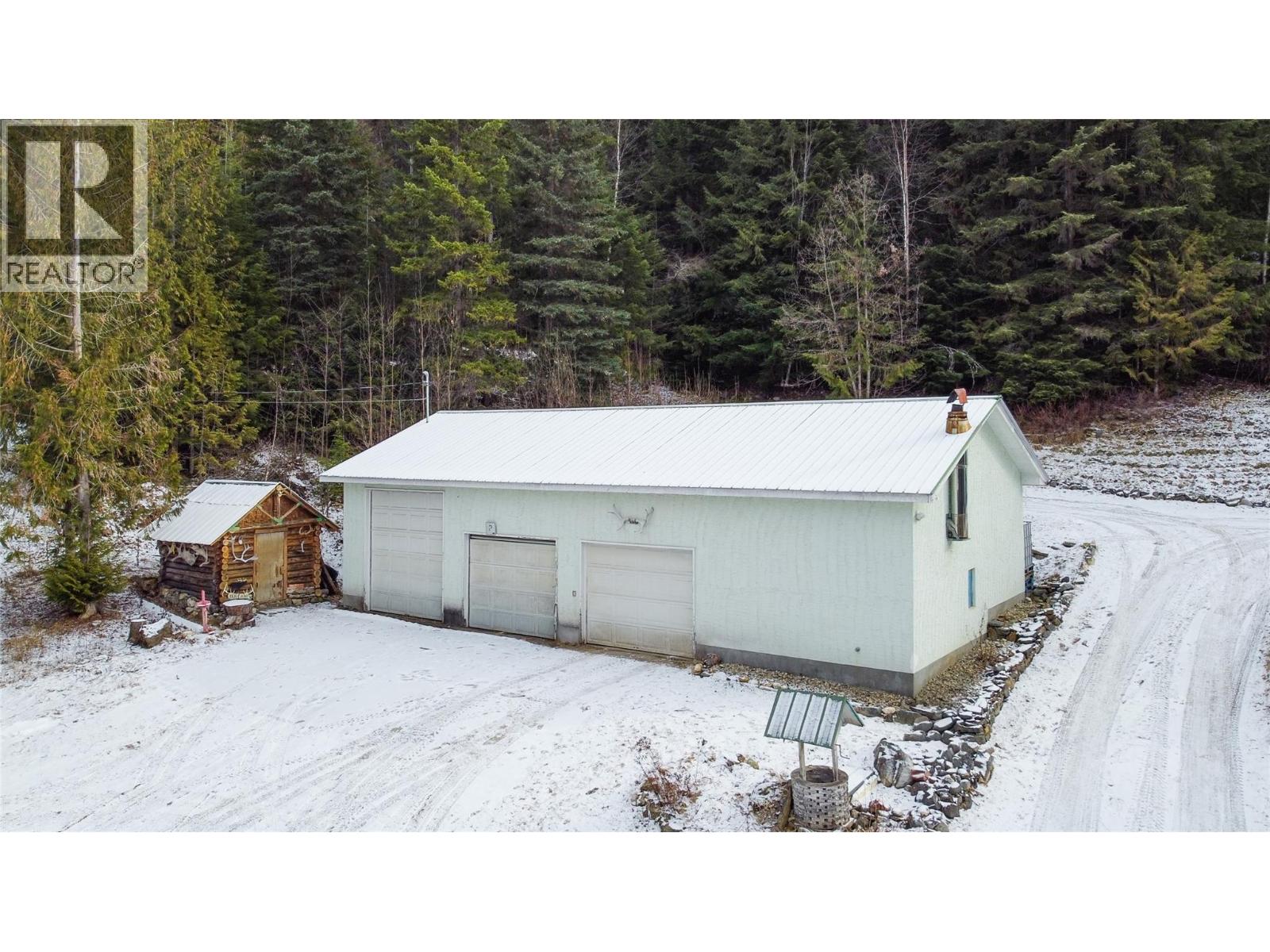 3215 Lumby Mabel Lake Road, Lumby, British Columbia  V0E 2G6 - Photo 56 - 10376987