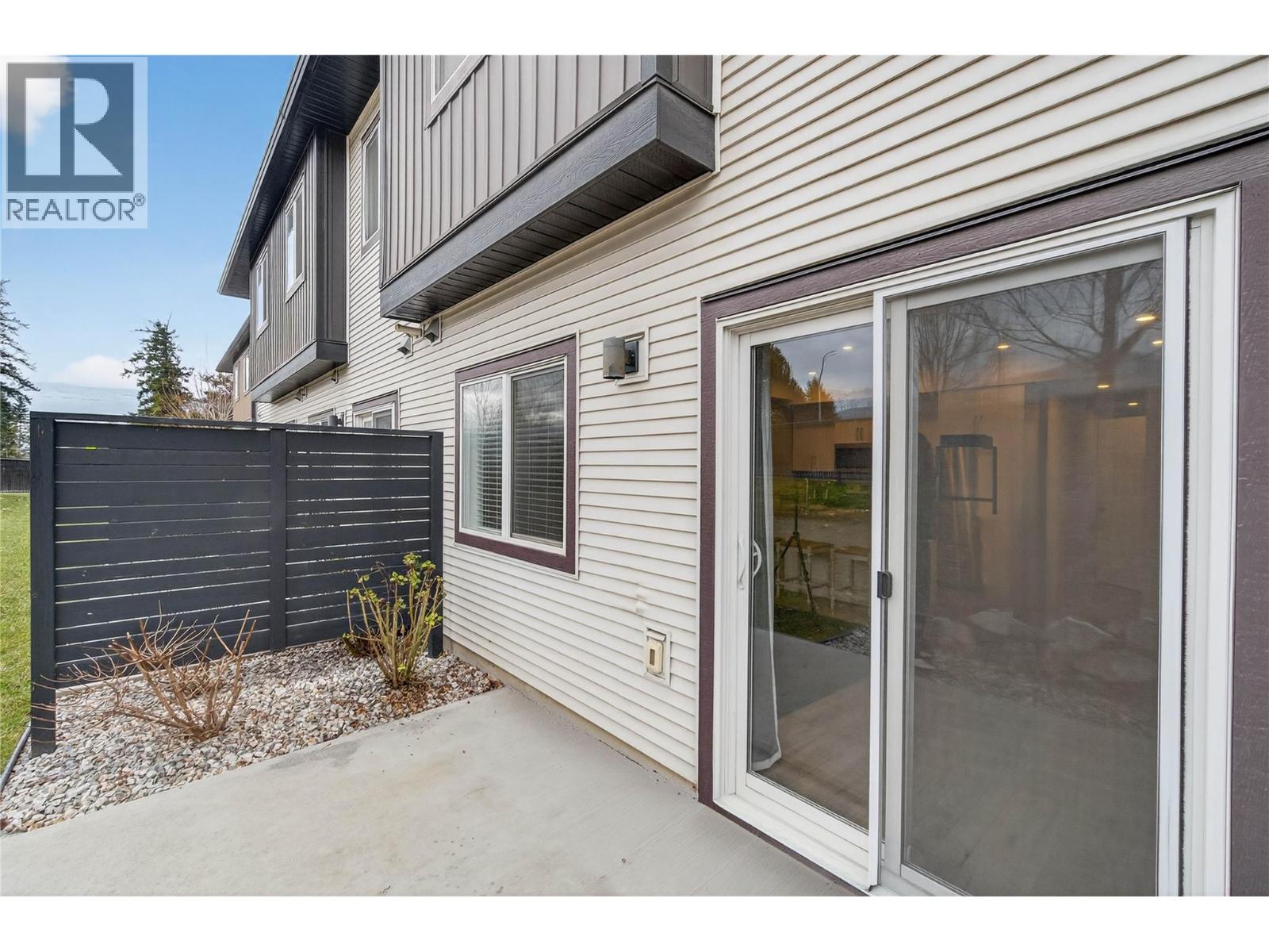 2081 11 Avenue Ne Unit# 12, Salmon Arm, British Columbia  V1E 0G1 - Photo 2 - 10376487