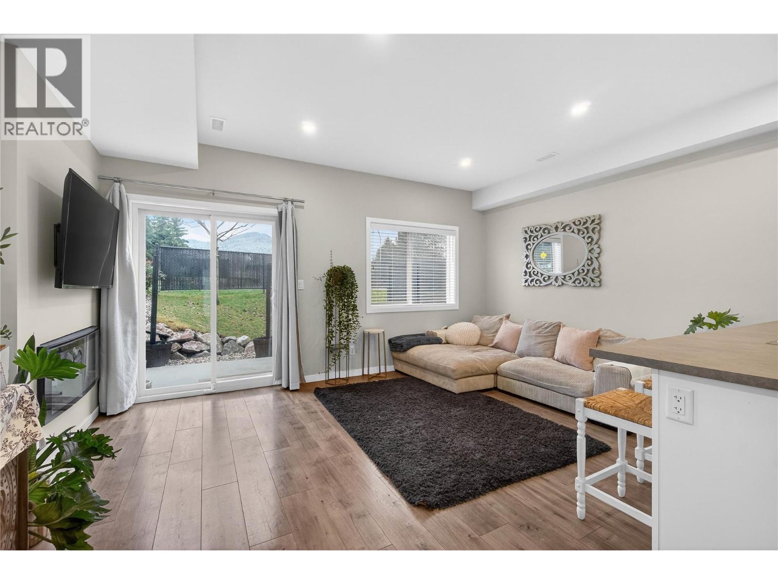 2081 11 Avenue Ne Unit# 12, Salmon Arm, British Columbia  V1E 0G1 - Photo 7 - 10376487