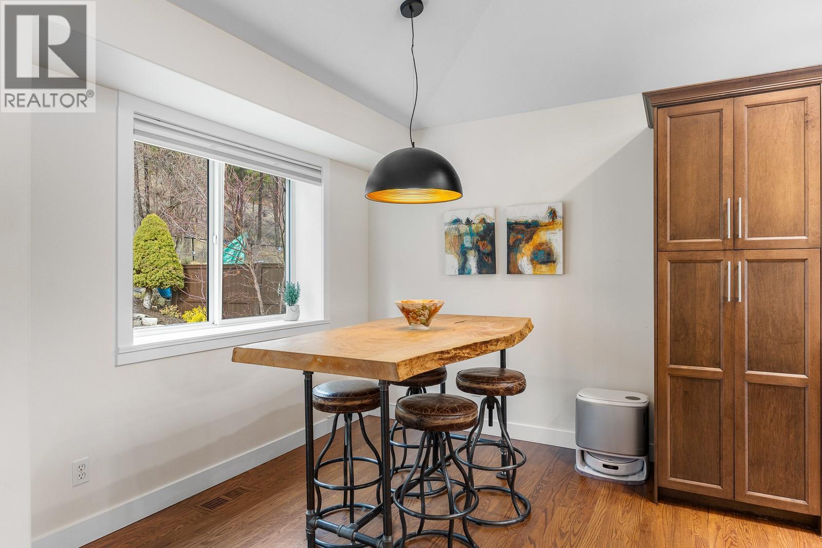 328 Woodpark Crescent, Kelowna, British Columbia  V1V 2L4 - Photo 5 - 10374954