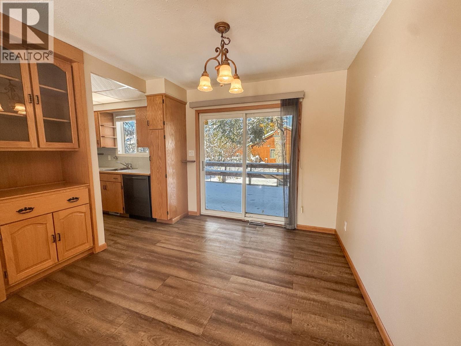 4885 Redwing Road, Fairmont Hot Springs, British Columbia  V0B 1L1 - Photo 12 - 10377006