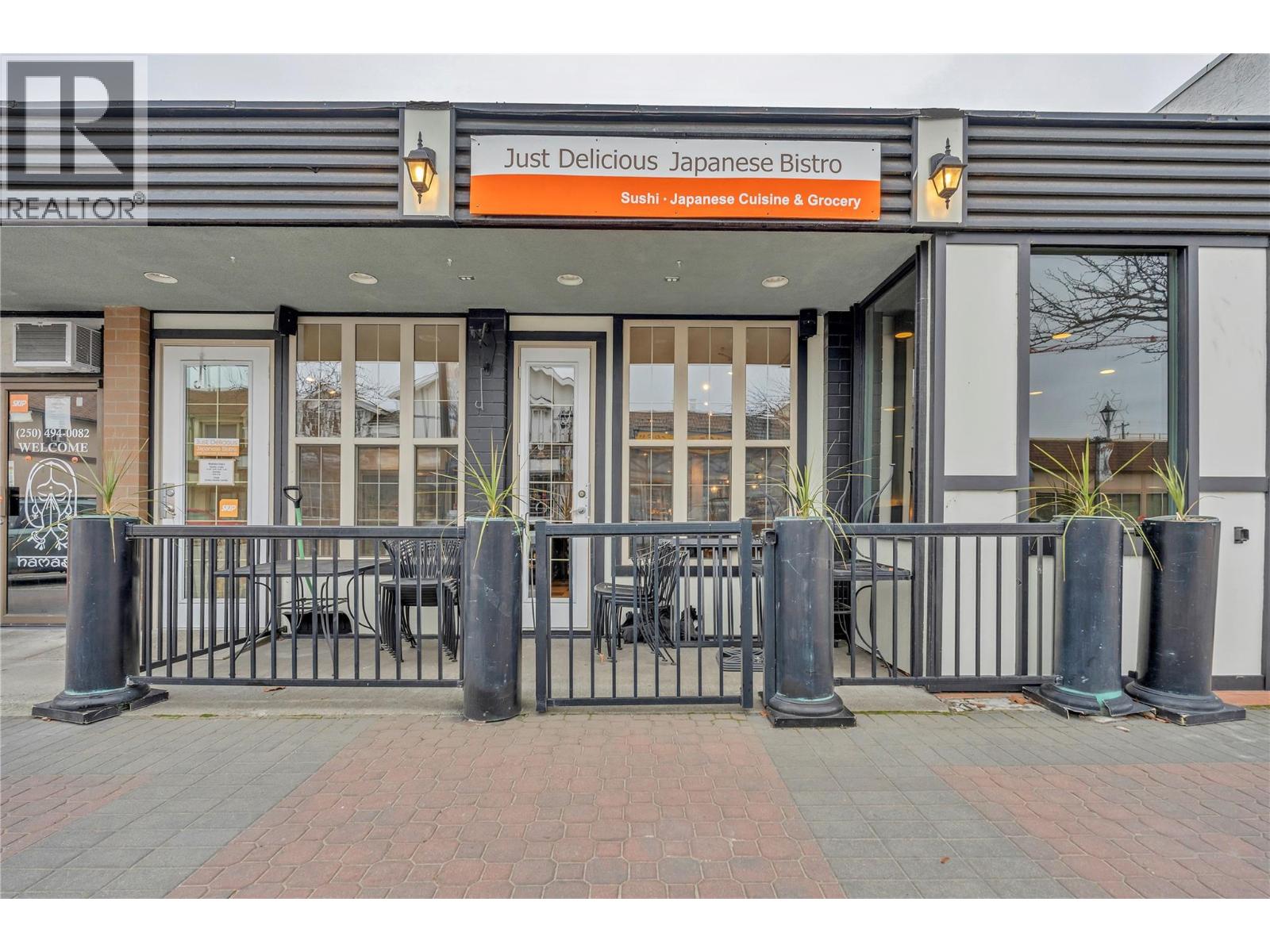 9917 Main Street, Summerland, British Columbia  V0H 1Z0 - Photo 1 - 10376898