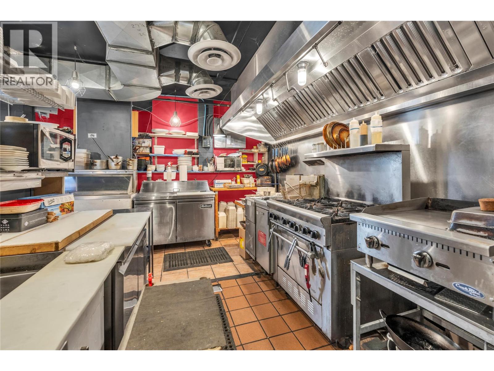 9917 Main Street, Summerland, British Columbia  V0H 1Z0 - Photo 15 - 10376898