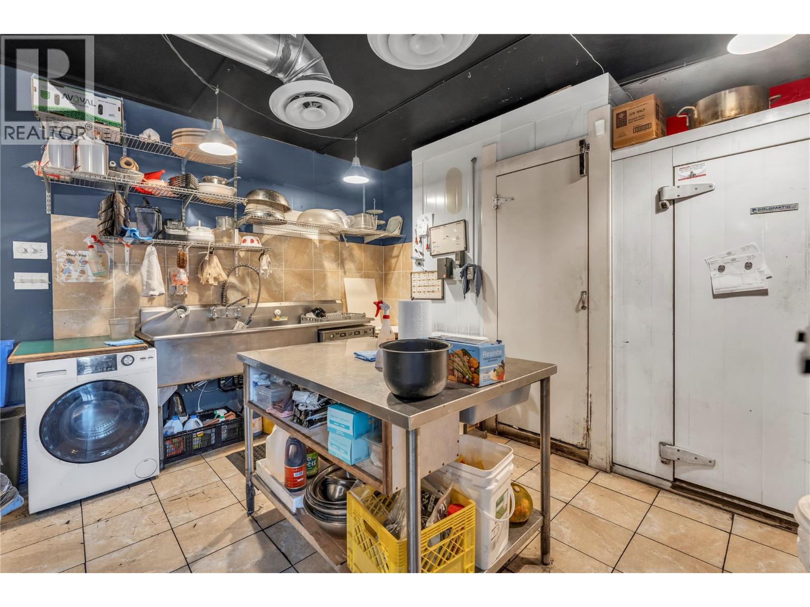 9917 Main Street, Summerland, British Columbia  V0H 1Z0 - Photo 16 - 10376898