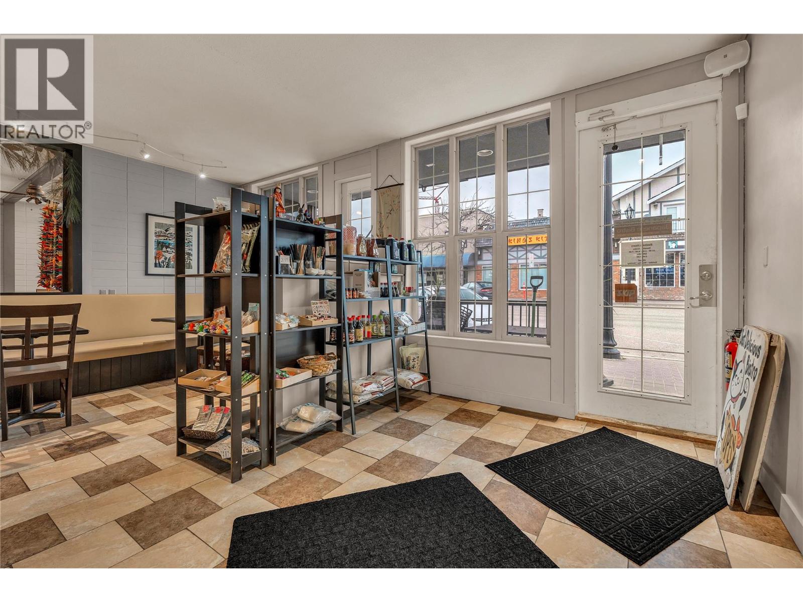 9917 Main Street, Summerland, British Columbia  V0H 1Z0 - Photo 2 - 10376898