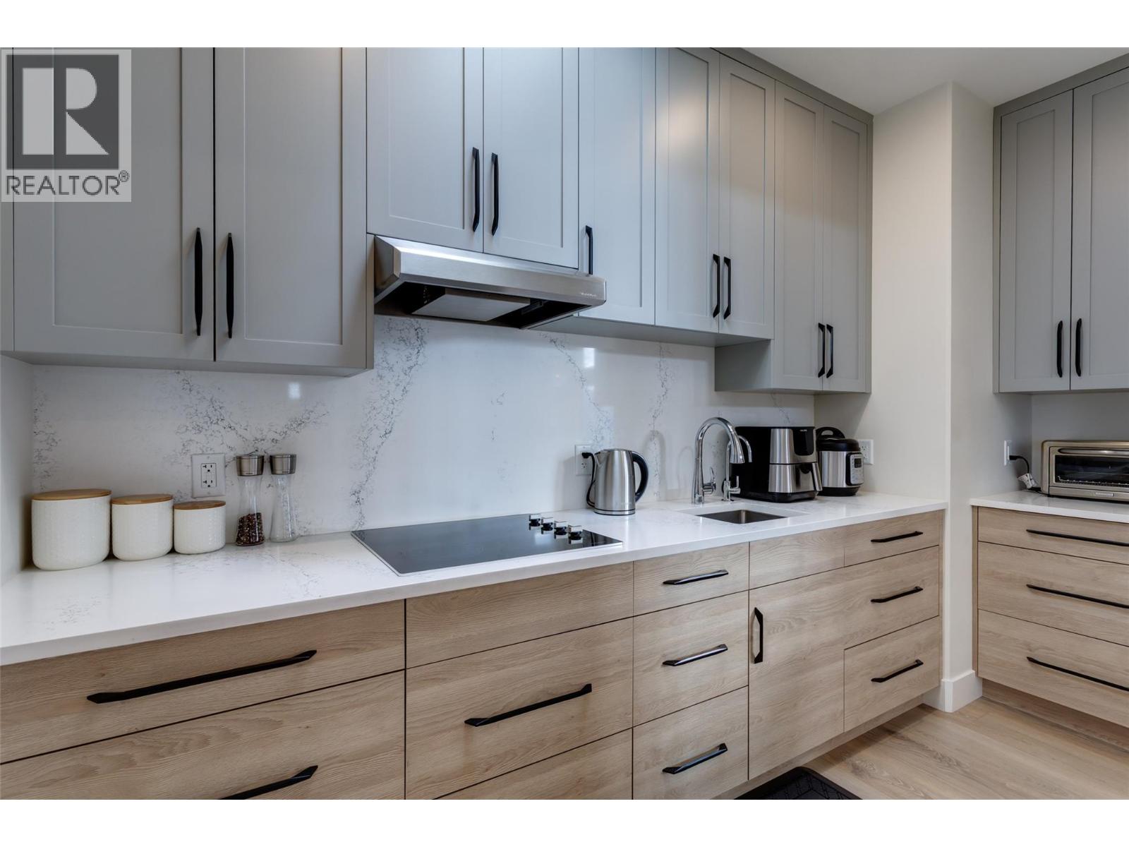 703 Carnoustie Drive, Kelowna, British Columbia  V1P 1V2 - Photo 34 - 10376120