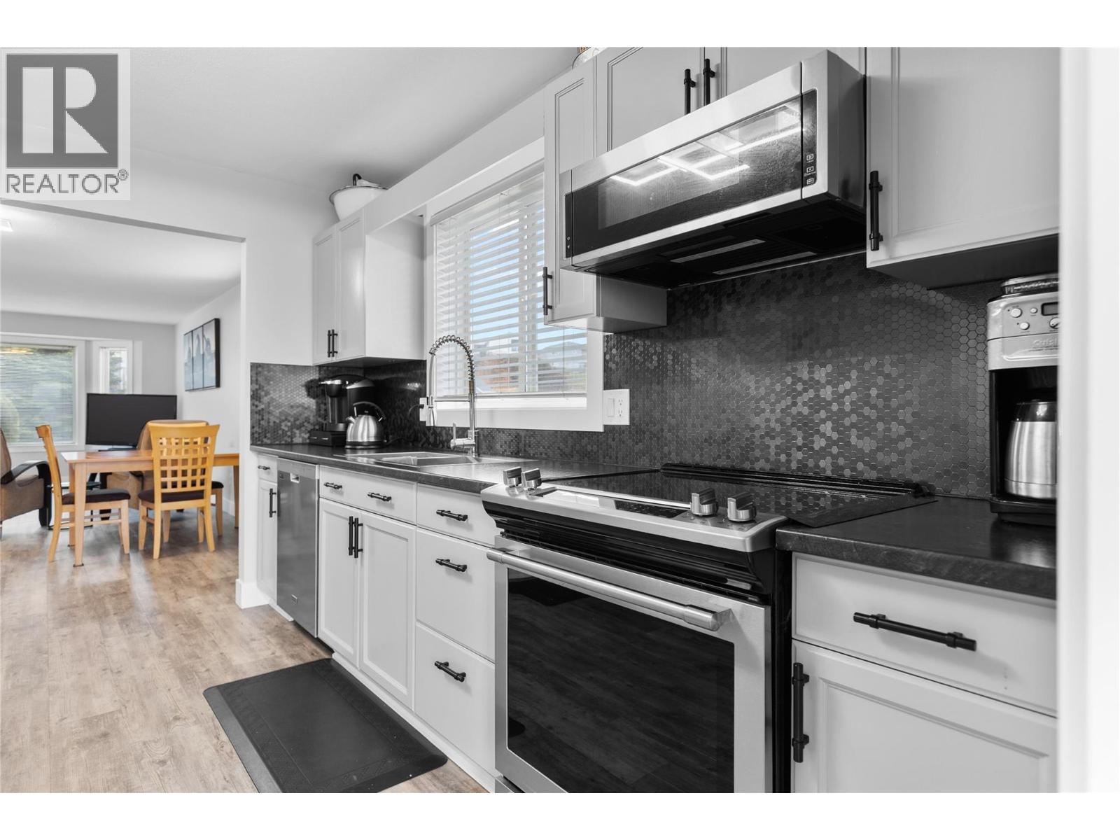 6427 Spencer Road, Kelowna, British Columbia  V1X 7T6 - Photo 27 - 10376951