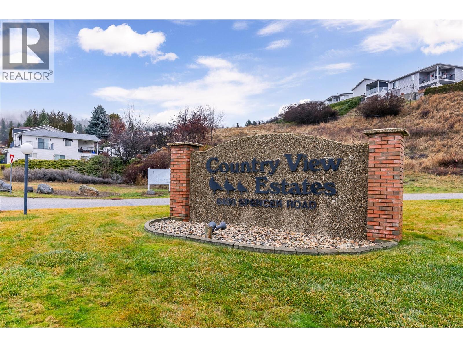 6427 Spencer Road, Kelowna, British Columbia  V1X 7T6 - Photo 3 - 10376951