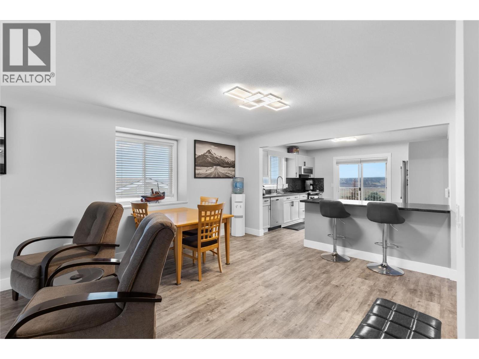 6427 Spencer Road, Kelowna, British Columbia  V1X 7T6 - Photo 7 - 10376951