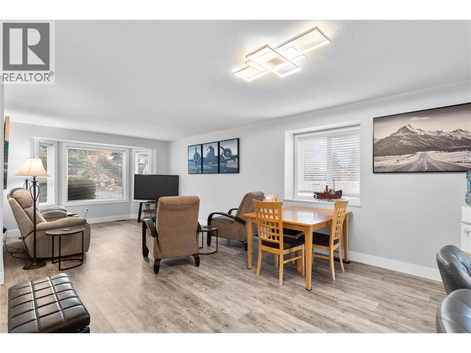 6427 Spencer Road, Kelowna, British Columbia  V1X 7T6 - Photo 8 - 10376951