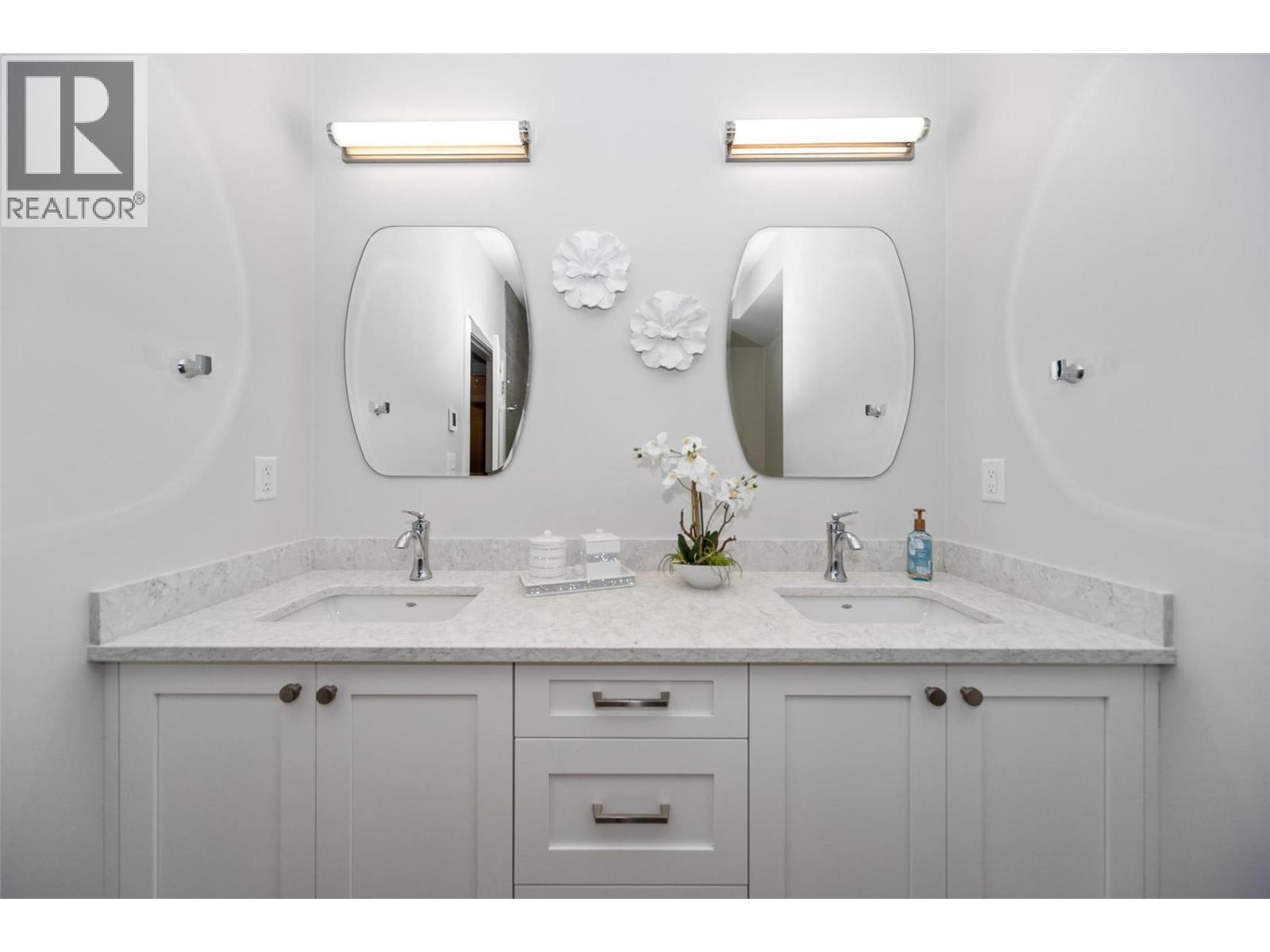 1581 20 Street Ne Unit# 19, Salmon Arm, British Columbia  V1E 0A7 - Photo 28 - 10376966