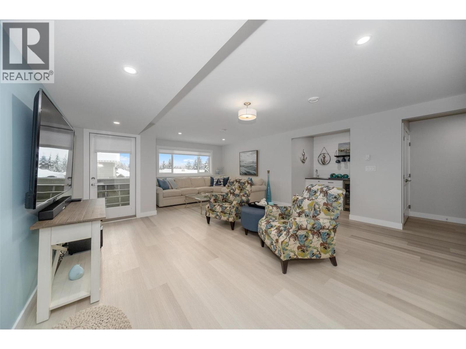 1581 20 Street Ne Unit# 19, Salmon Arm, British Columbia  V1E 0A7 - Photo 37 - 10376966