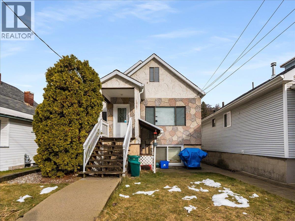 1867 Fifth Avenue, Trail, British Columbia  V1R 2G1 - Photo 1 - 10376905