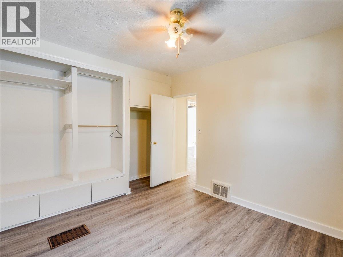 1867 Fifth Avenue, Trail, British Columbia  V1R 2G1 - Photo 21 - 10376905