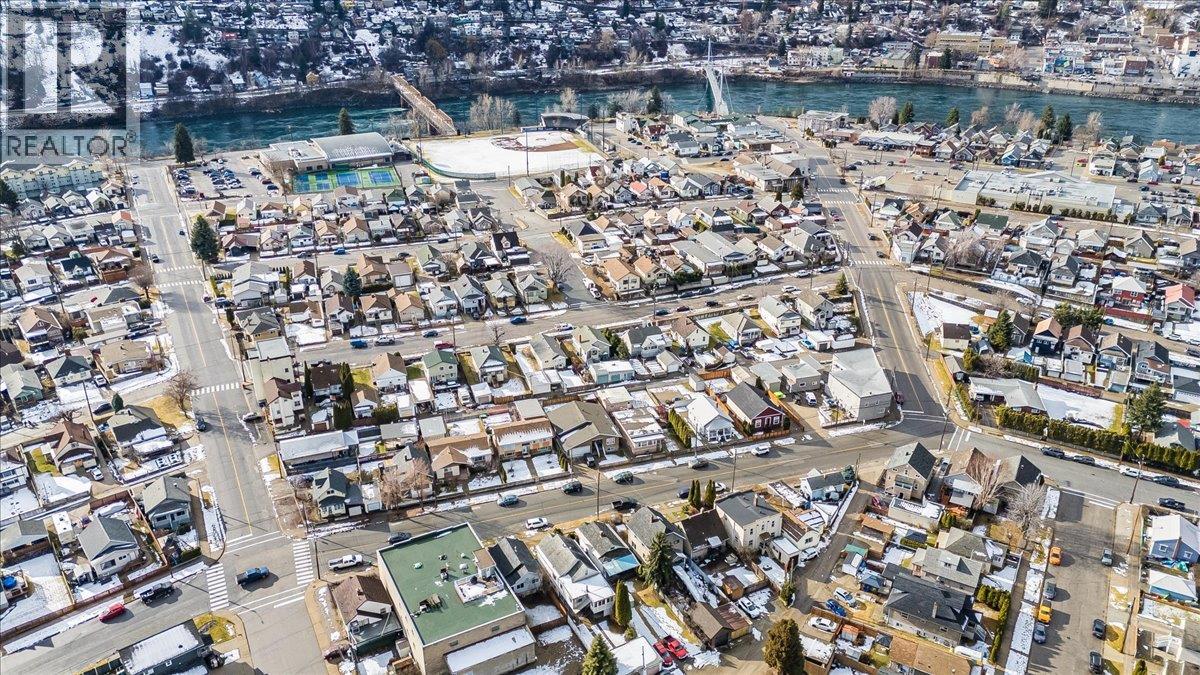 1867 Fifth Avenue, Trail, British Columbia  V1R 2G1 - Photo 8 - 10376905