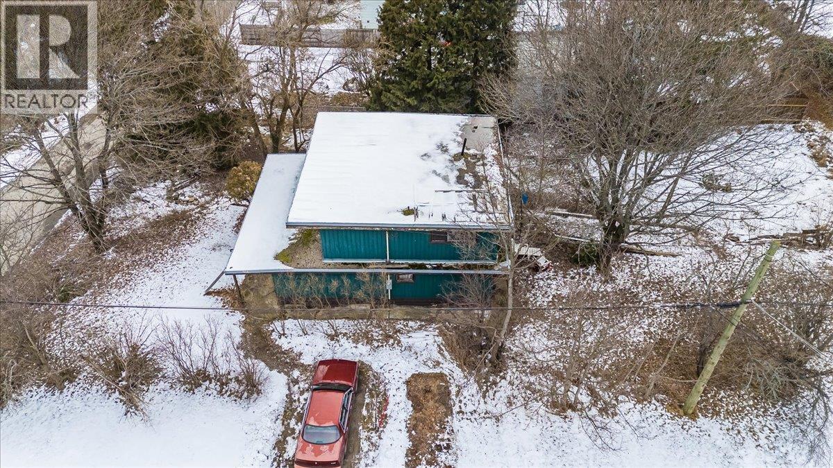 2962 Charleston Avenue, Castlegar, British Columbia  V1N 4V3 - Photo 35 - 10376932